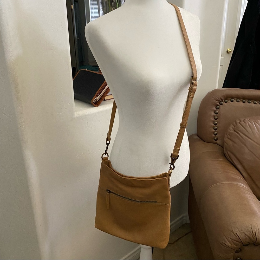 american leather co crossbody 11.5x11x1.5-inches Camel Tan Soft Leather